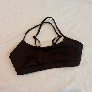 ALO Yoga espresso Sports Bra with Y-Back Design